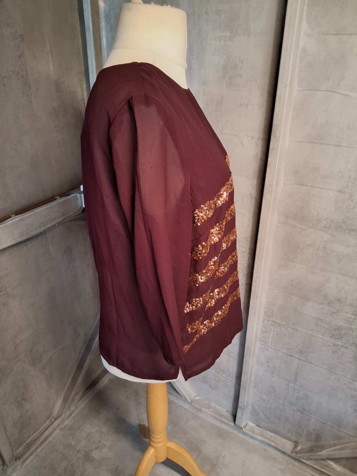 Dickens & Jones Burgundy & Bronze Sequin Top – Size 16 – Sheer Sleeves