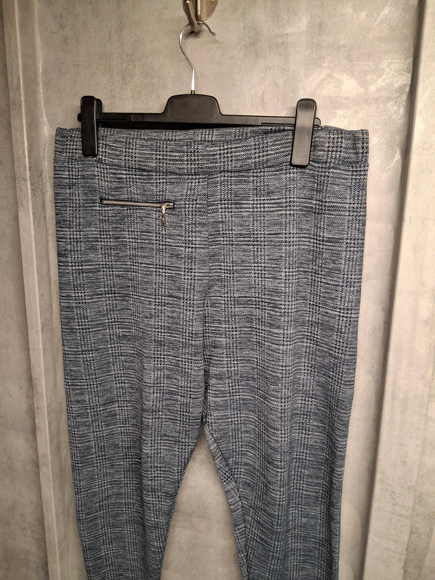 Tu Navy & Grey Checked Skinny Leg Leggings – Size 18