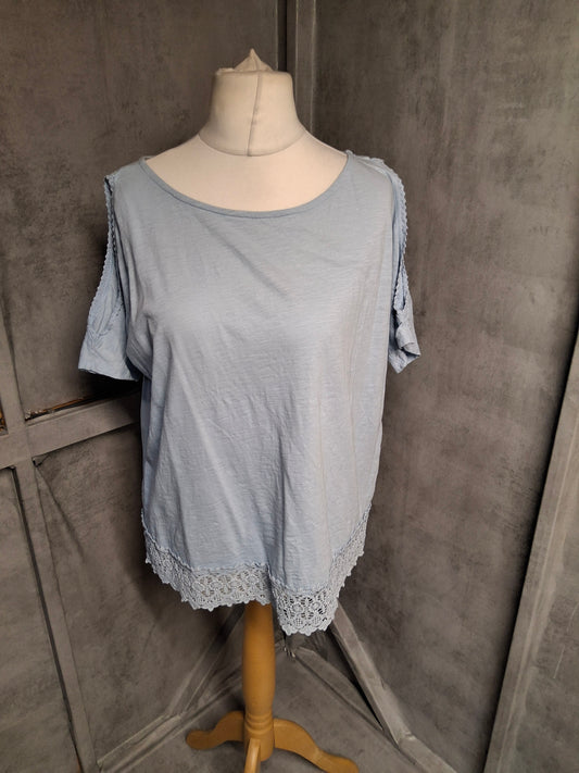 George Light Blue Cold Shoulder Tee – Size 14 – Casual Comfort with a Breezy Twist