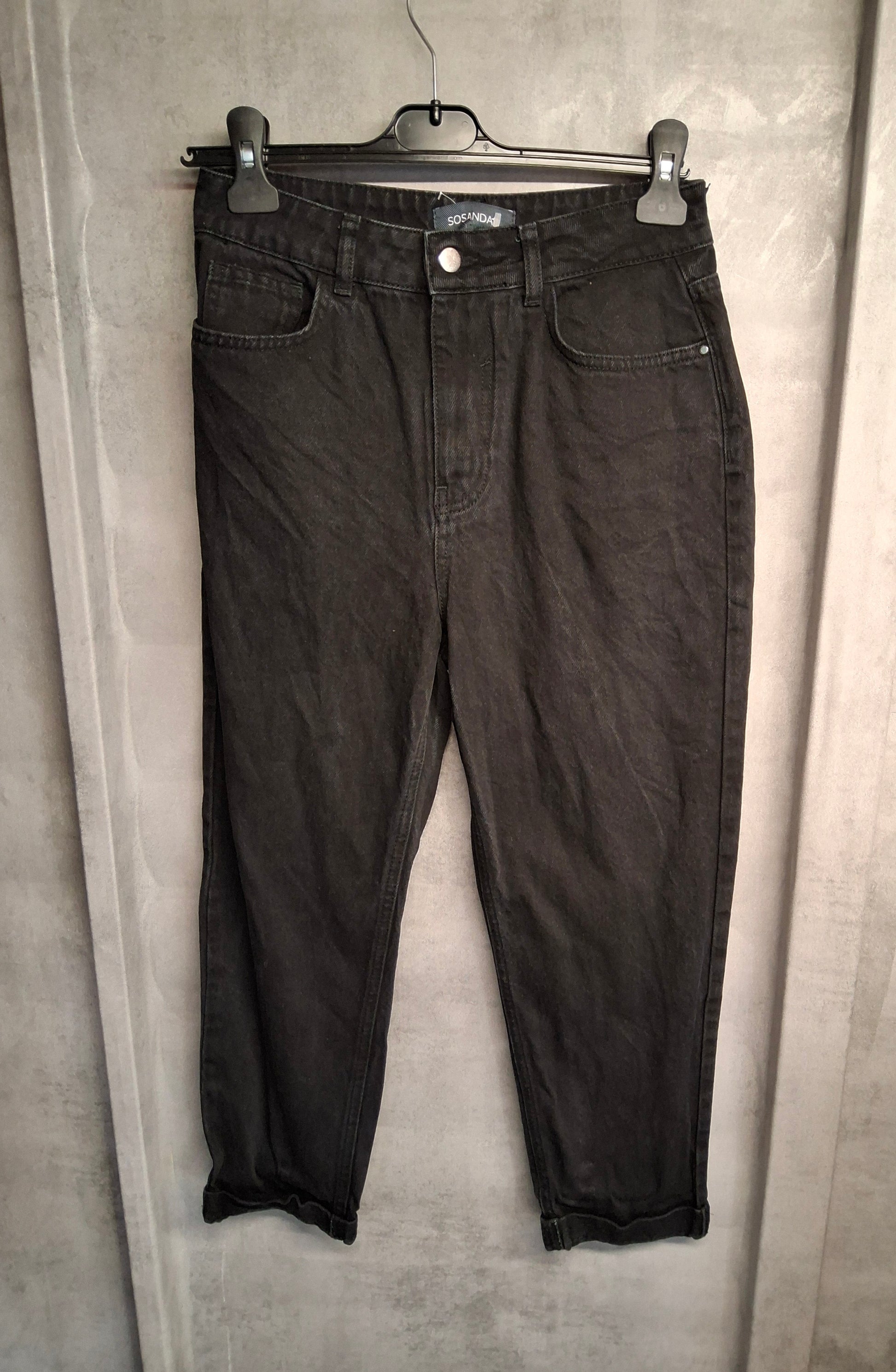 Sosandar Black Slim Fit High-Waisted Jeans – Size 8 Short
