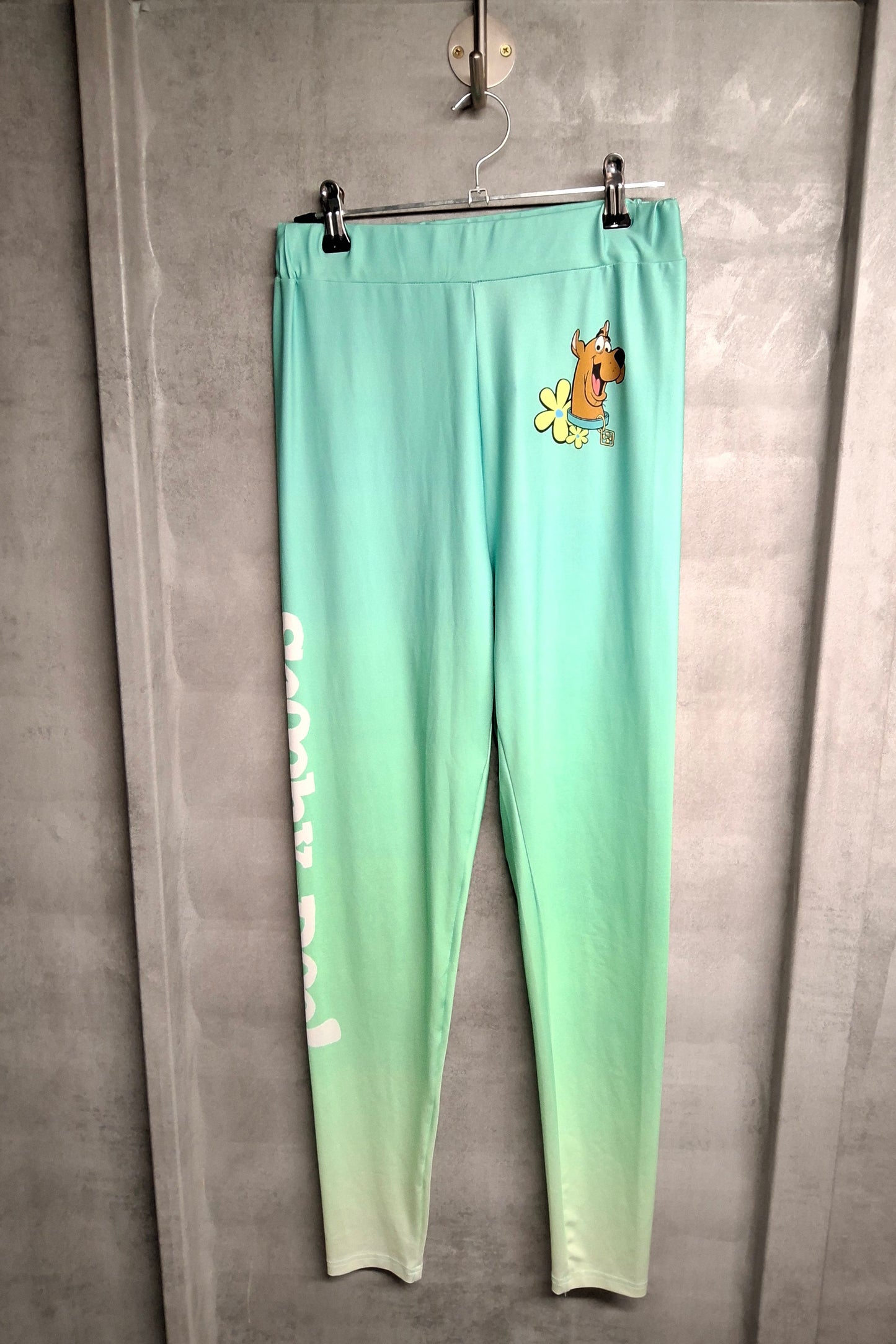 Scooby-Doo Where Are You? On My Legs, Obviously – Shein Cartoon Leggings (M / Size 10–12)
