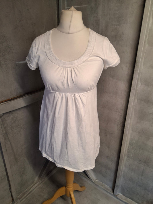 Boden White Scoop Neck Gathered Bust Tee – Size 12

