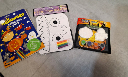 Halloween Craft & Colouring Bundle – Colour Your Own Bucket, Colouring Pack & Paint Decoration – NWT 🎃🖌️