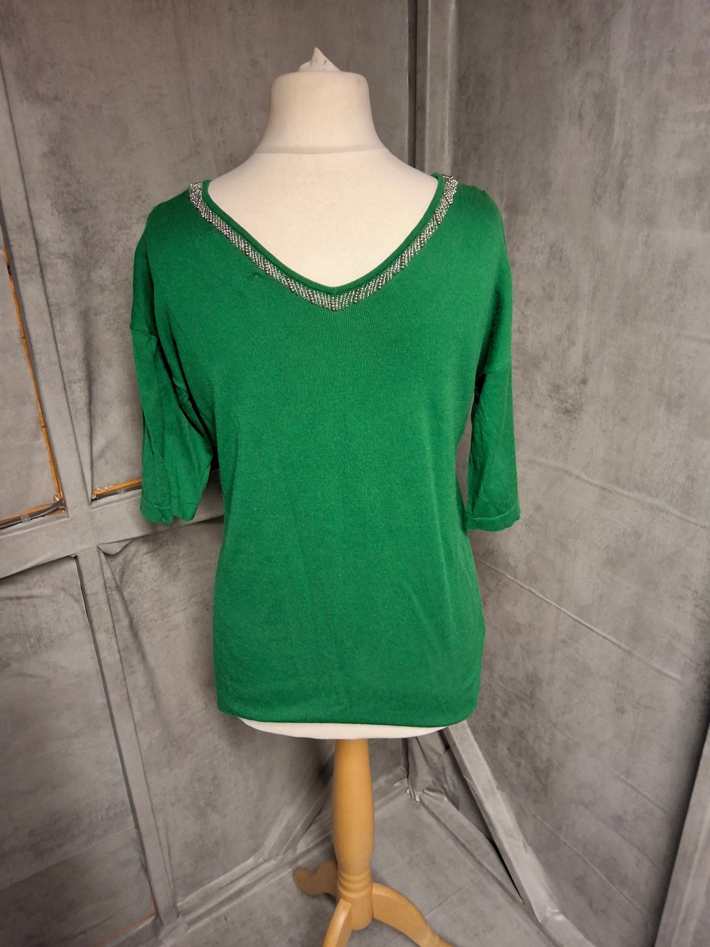 Next Green Embellished V-Neck ¾ Sleeve Top – Size 6 (Best for uk size 8)