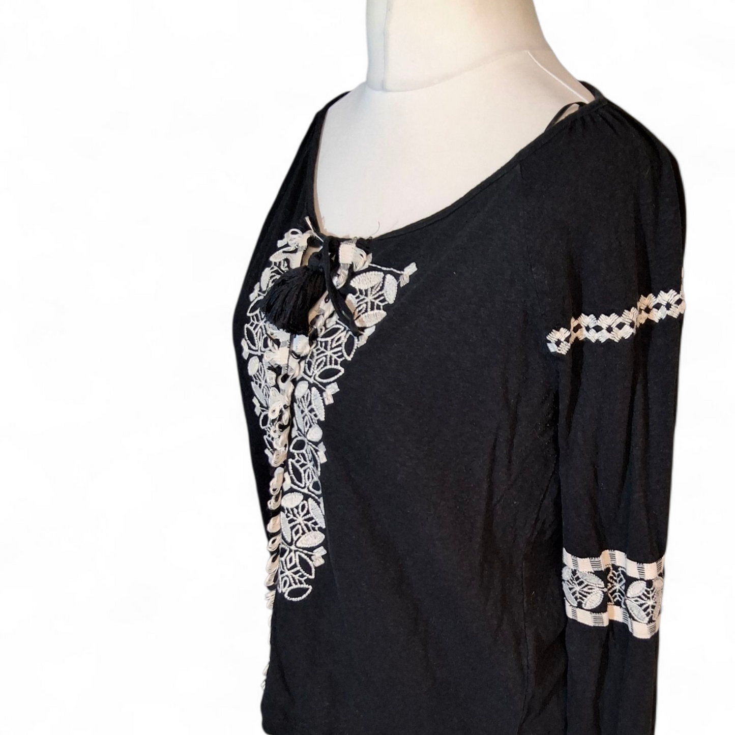 Miss Selfridge Black & White Tassel Front Top – Size 12