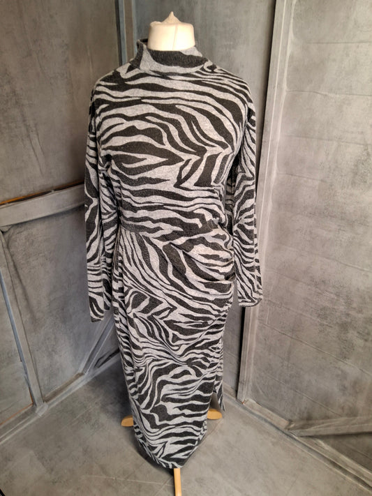 Studio Grey & Black Zebra Print Midi Dress – Size 16
