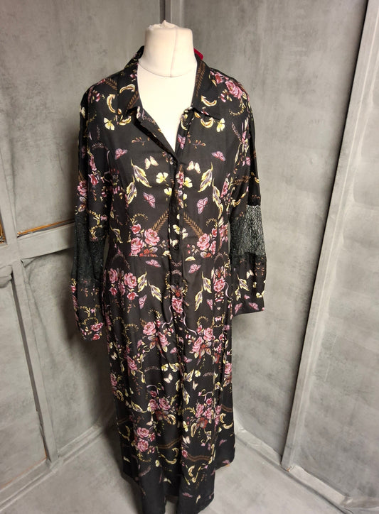 Together Black Floral & Butterfly Maxi Shirtdress – Size 14 – NWT
