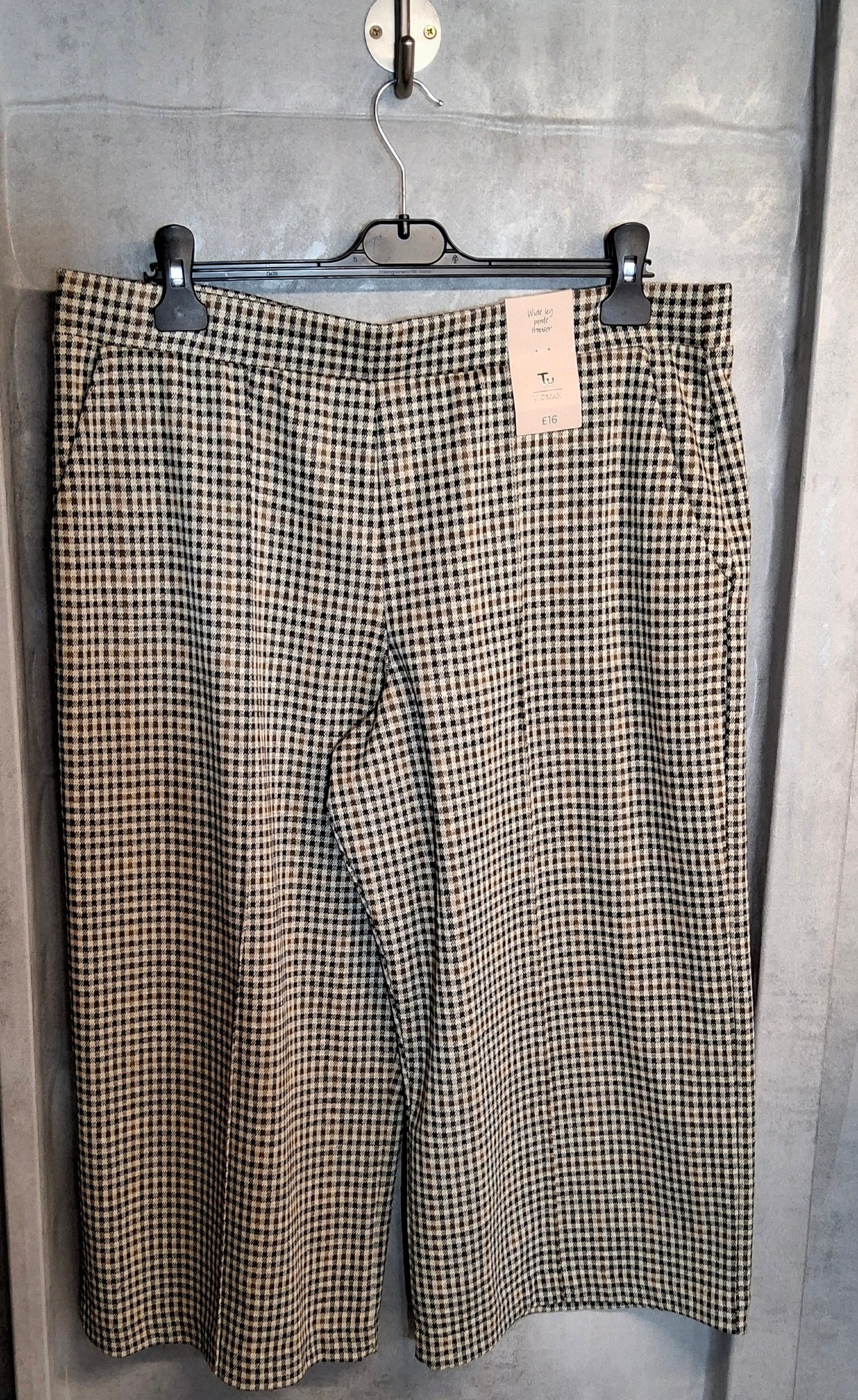 Tu Beige & Brown Checked Cropped Trousers – Size 18S – High Waist, Pockets, Elasticated Waist