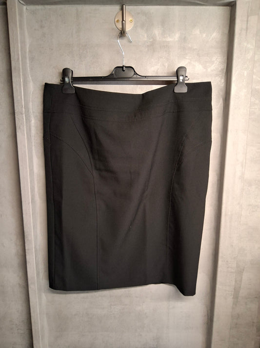 E-vie Collection Black A-Line Knee-Length Work Skirt – Size 16