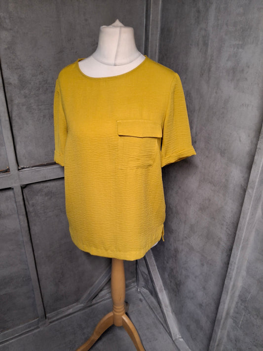 Matalan Mustard Yellow Crinkle Top – Size 10 – Lightweight Pocket Tee