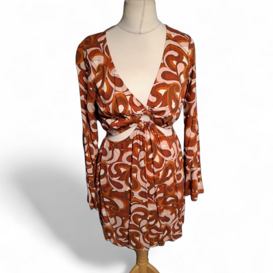 Hollister Orange & Brown Print Cut-Out Mini Dress – Size M (UK size 10) – Boho Chic