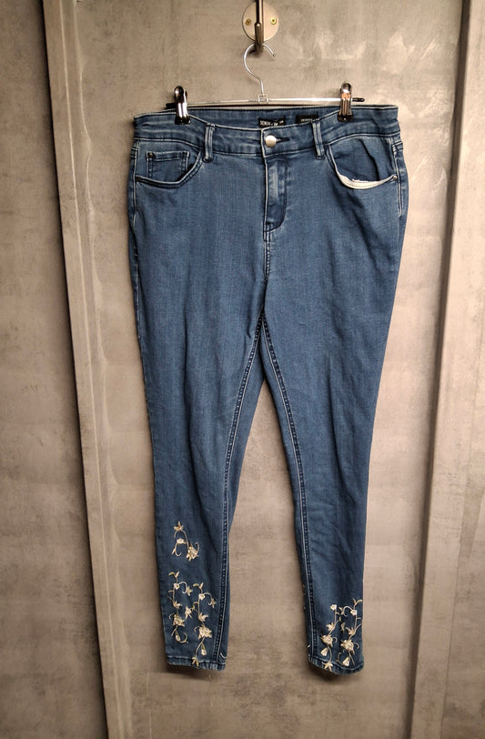 
Tu Embroidered Hem High Waisted Skinny Jeans – Size 12 Regular
