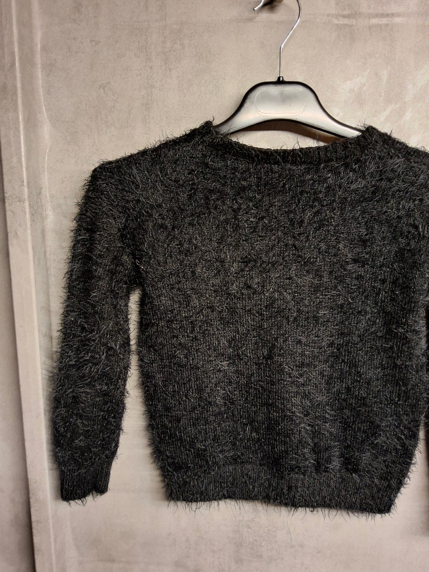 Matalan Girls Black Shaggy Jumper – Age 9 Years – Nylon & Acrylic
