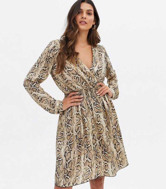 Cameo Rose Beige Snake Print Dress – Size 16 – Knee Length Statement