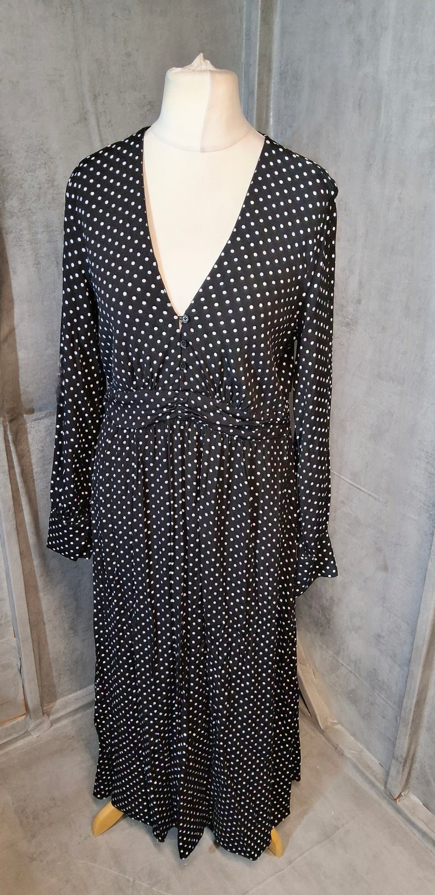 Mango Black & White Polka Dot Midi/Long Dress – V Neck – Size L (UK 12)