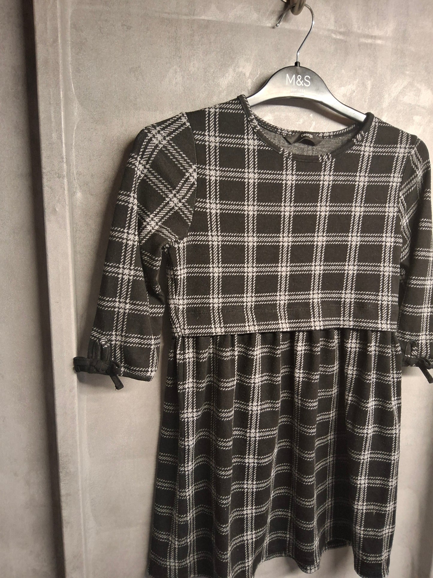 George Girls Black & Grey Checked Dress – Age 8/9 Years – Bow Sleeve Detail