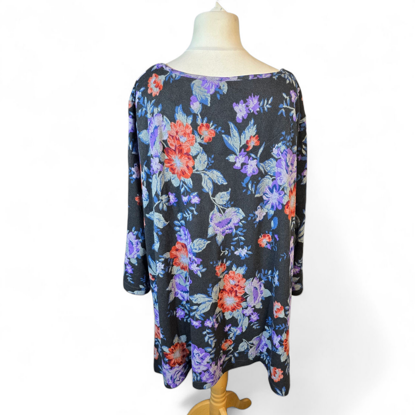 Evans/Yours? Multicoloured Floral Longline Jumper – Size 30/32