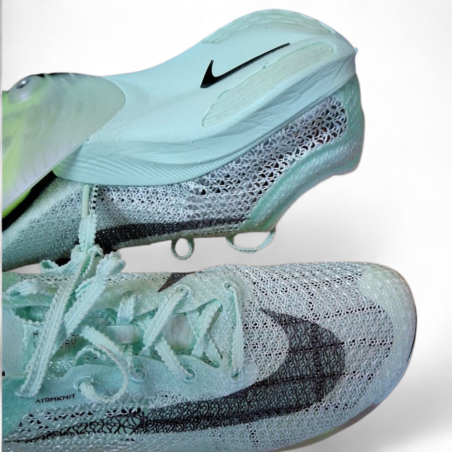 Nike Air Zoom VICTRY SN99 Running Shoes – Size 5.5 – New in Box