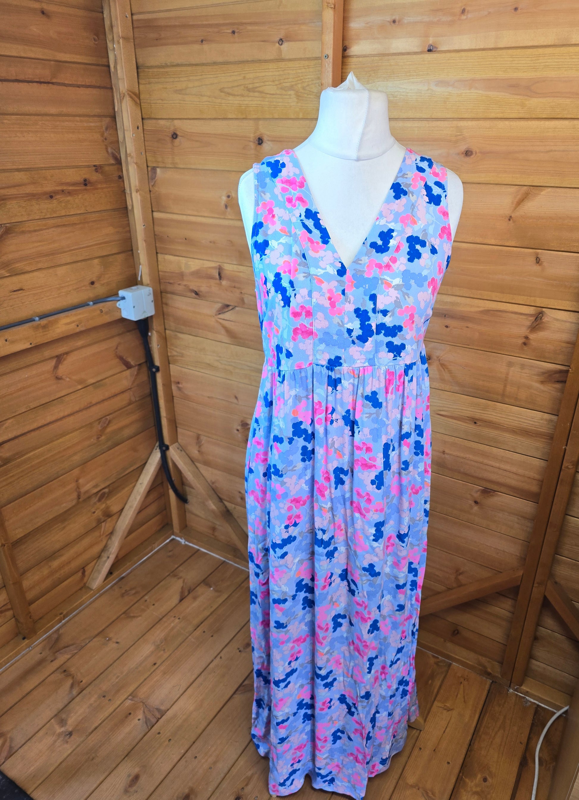 Joules Blue Pink Floral Maxi Dress – Size 12 – Viscose 💐
