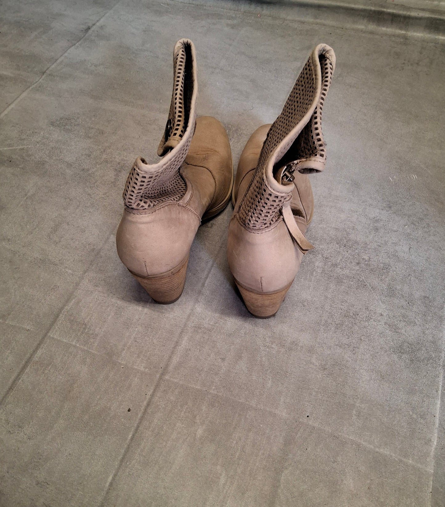 Nero Giardini Cream/Beige Ankle Boots – UK Size 4 / EU 37, Block Heel, Mesh Style