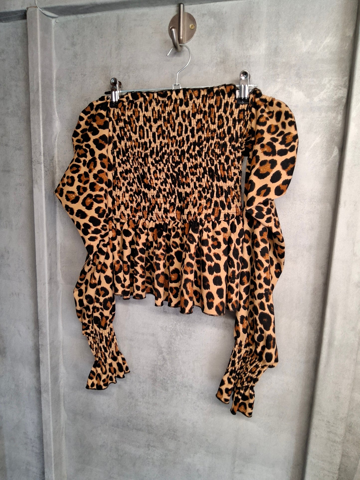 New Look Leopard Print Crop Top – Size 10 – On or Off Shoulder 🐆