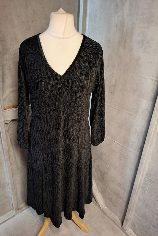 Fransa Black Velvet Midi Dress – Size M (10/12), Stretchy, ¾ Sleeves