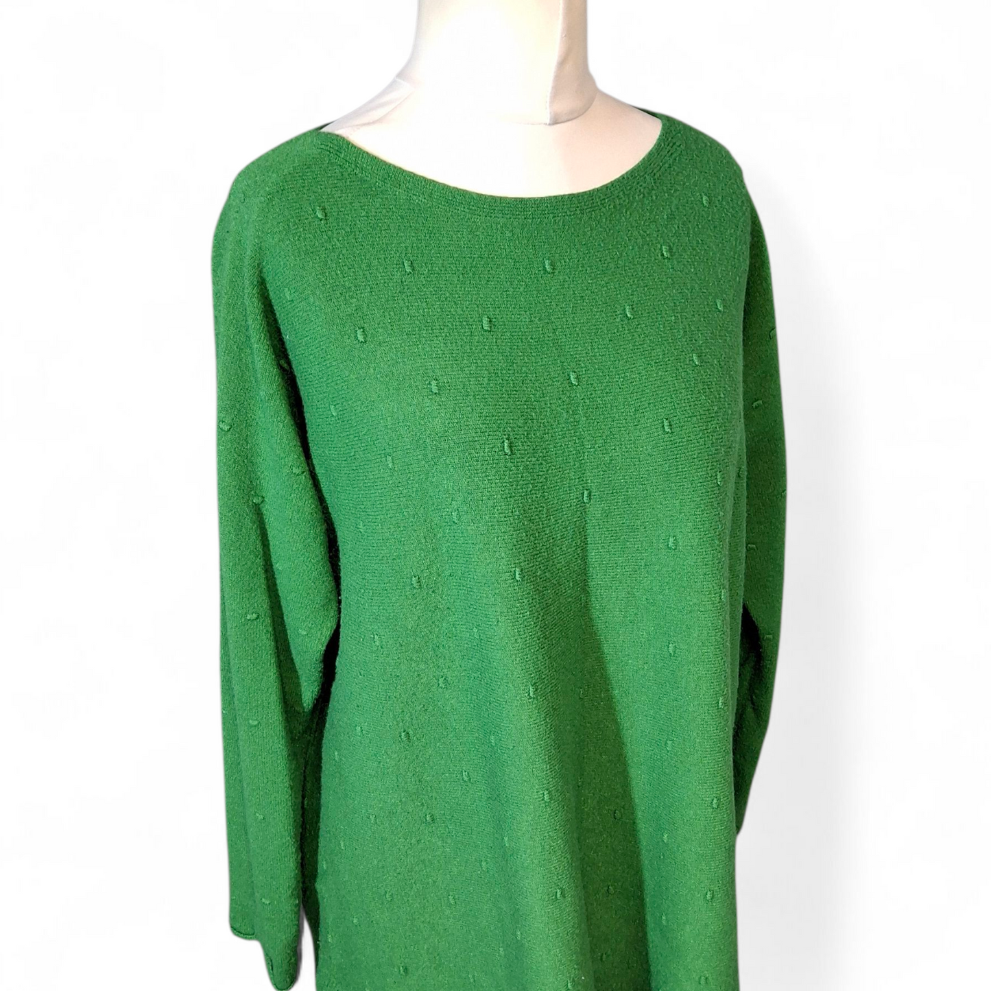 Lucy Sparks Green Embossed Knit Jumper – Longer Length – Relaxed Fit – Size 14/16