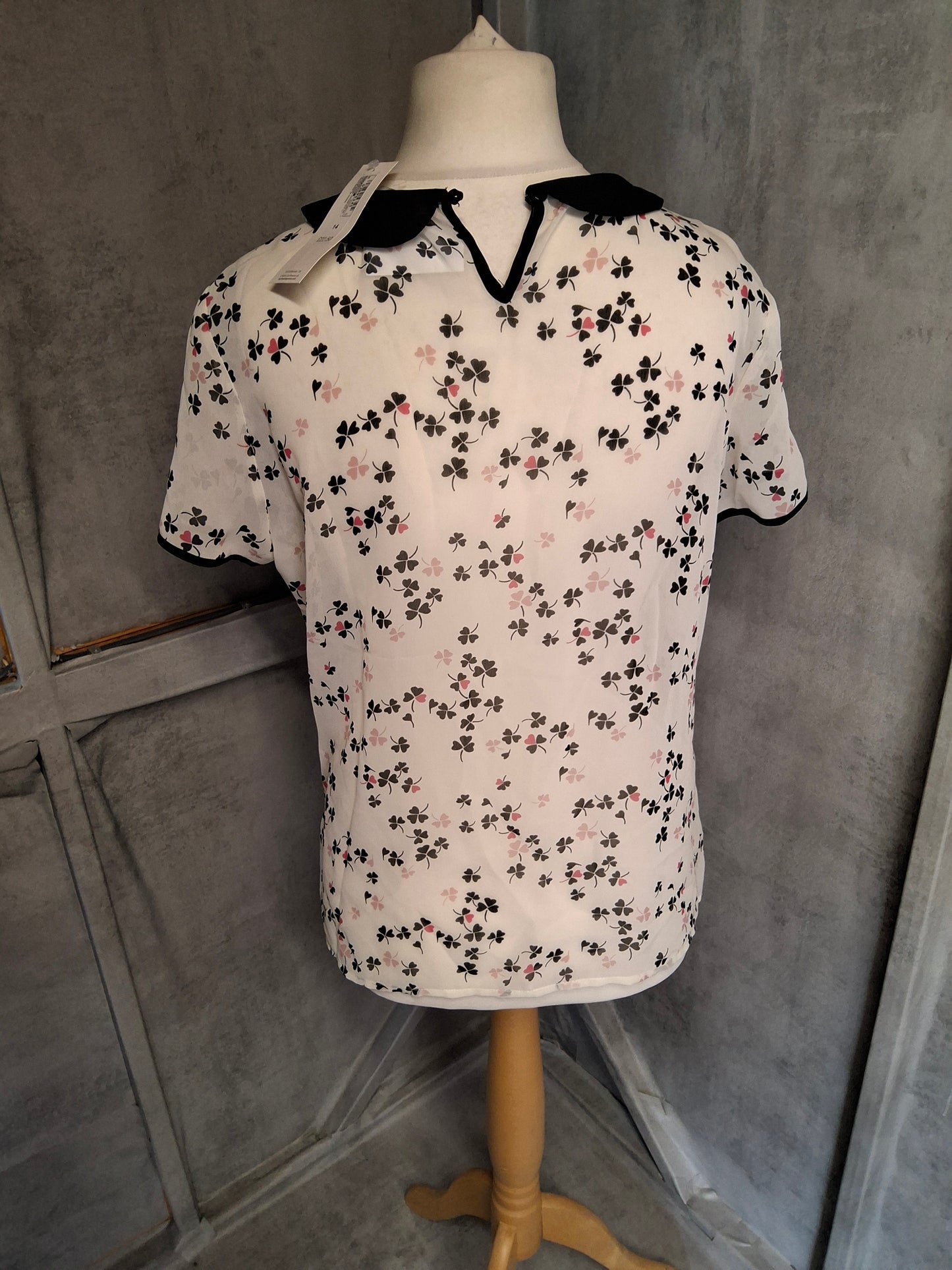 Marks & Spencer White Sheer Floral Print Top – Size 14 – NWT