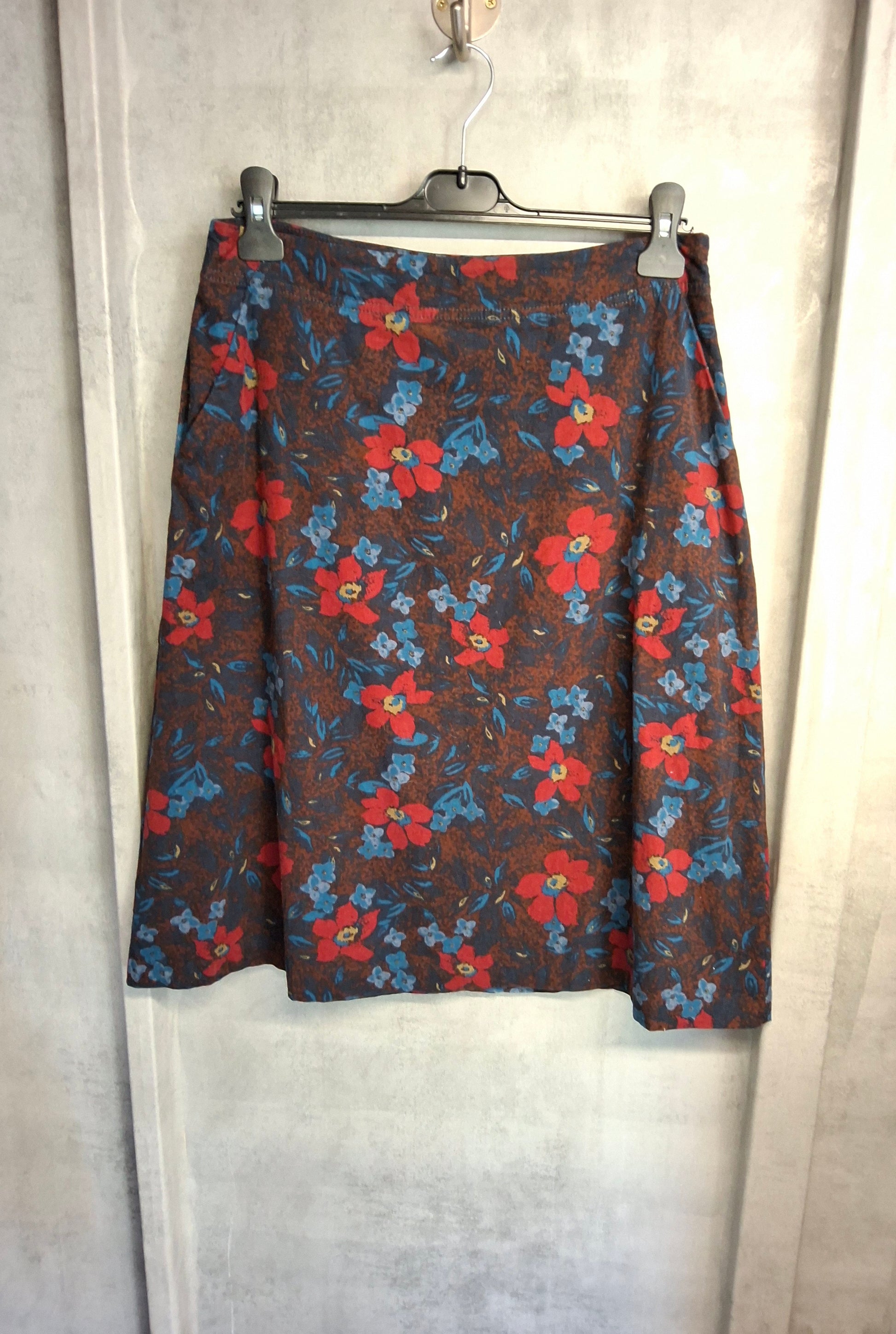 Seasalt Cornwall Red & Blue Floral Midi Skirt – Size 12 – 100% Cotton