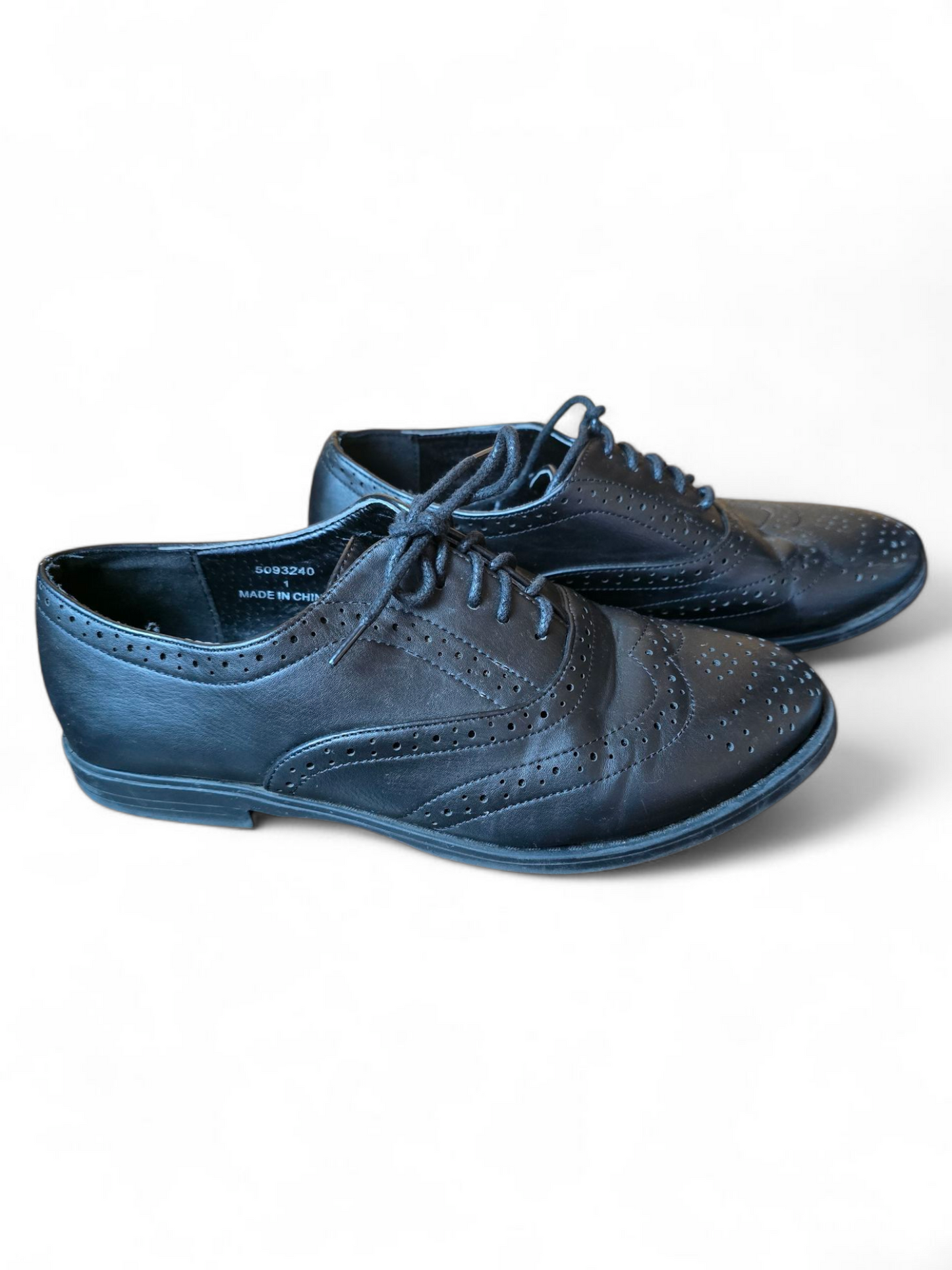 New Look Black Round Toe Lace-Up Flat Shoes Size 5 – Wide Fit, Light Wear, Smart Casual