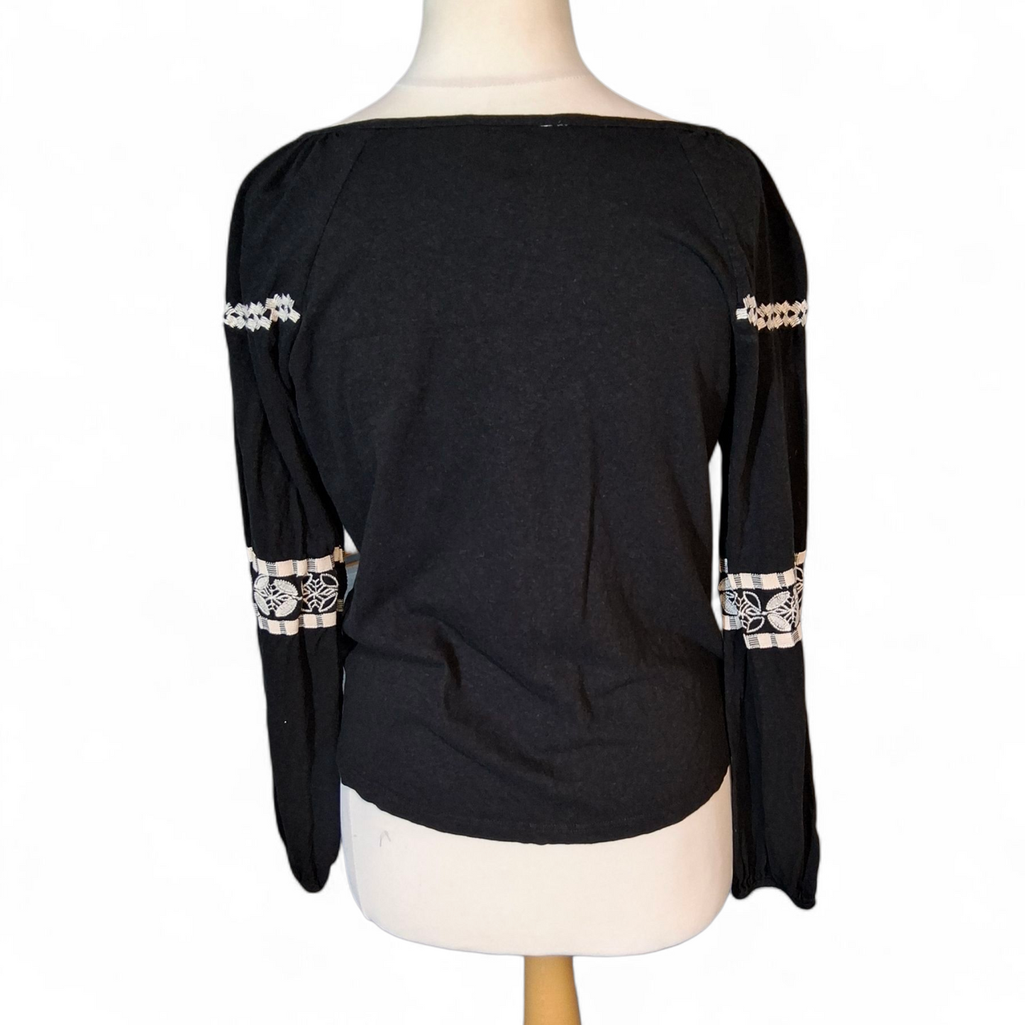 Miss Selfridge Black & White Tassel Front Top – Size 12