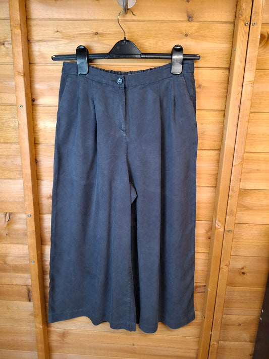 Laura Ashley Navy Flared Cropped Trousers Size 10 – 100% Tencel
