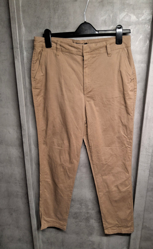 F&F Beige Chino Trousers – Size 12 | 100% Cotton, Slim Fit, Pockets & Belt Loops – Smart Casual Comfort
