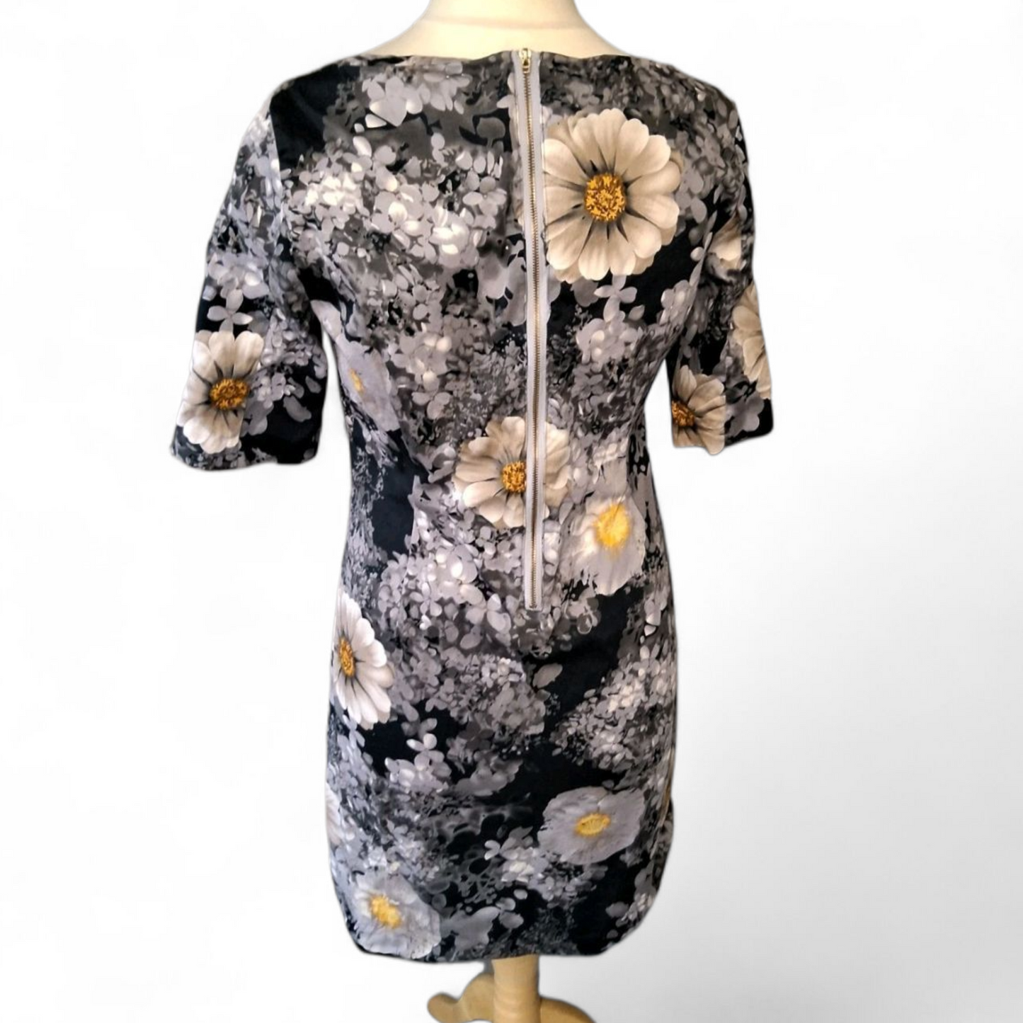 BCBGMAXAZRIA Navy, Grey & Yellow Floral Dress – Size M (UK size 10) – Zip Back