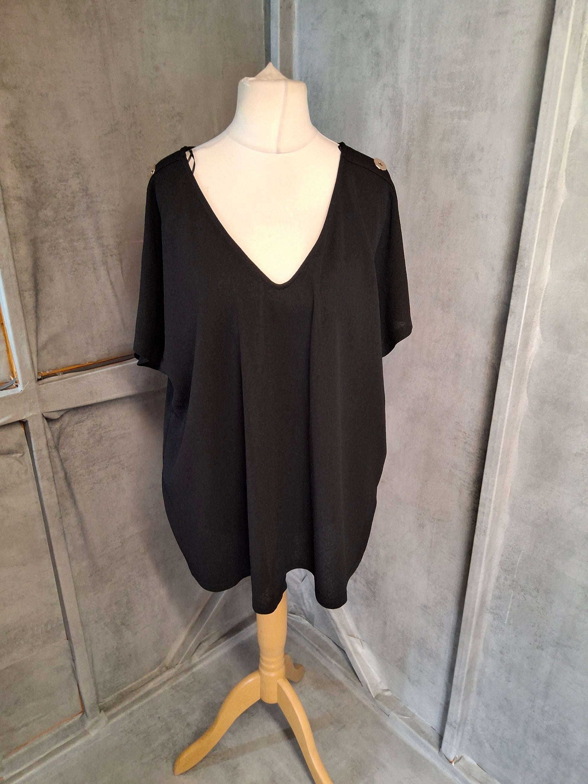Matalan Curve Black Button-Detail Top – Size 24 – NWT RRP £15
