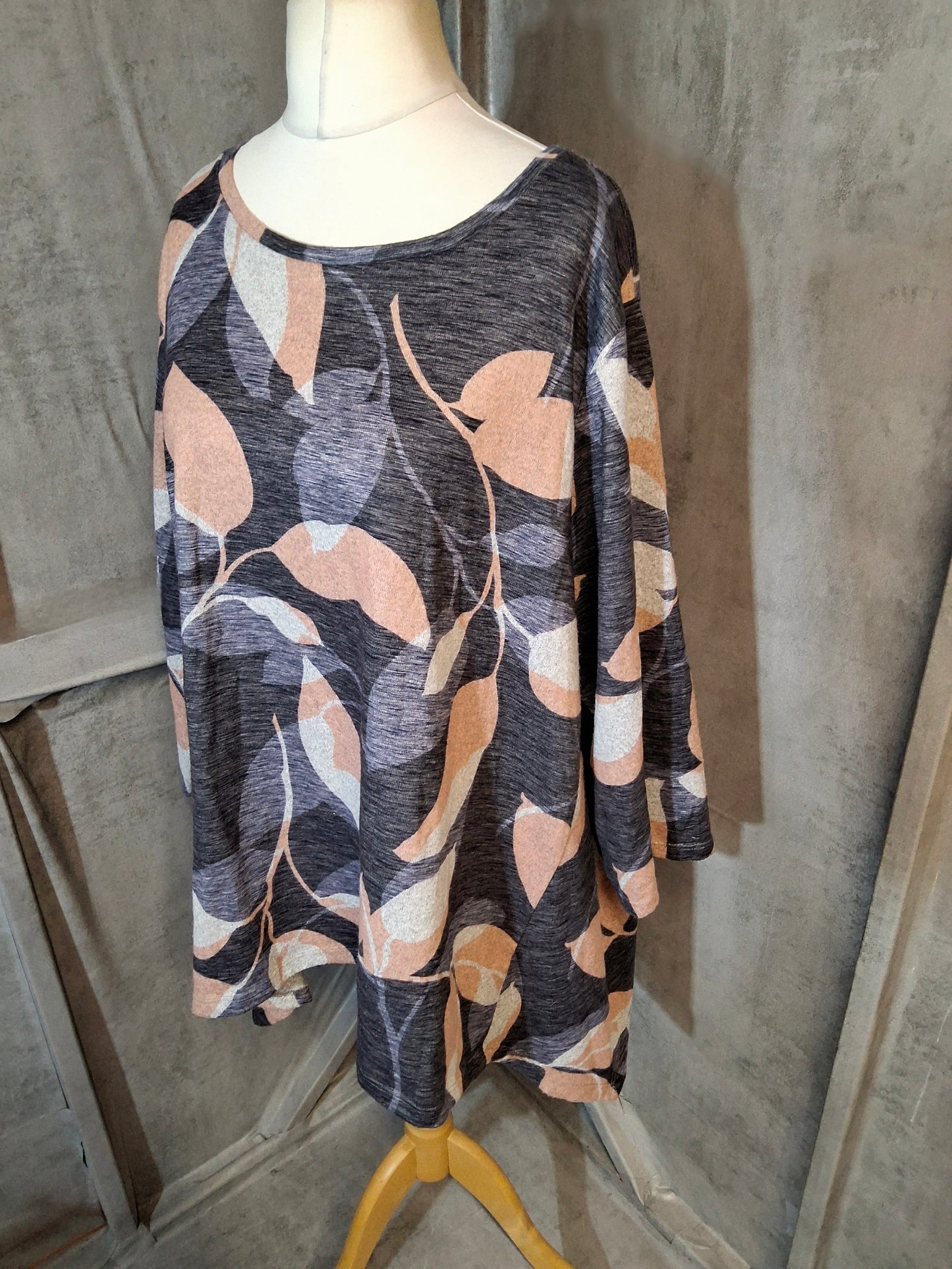 Bonmarché Navy, Pink & Grey Leaf Print Jumper – Size 24, Relaxed Fit, 3/4 Sleeves, Polyester