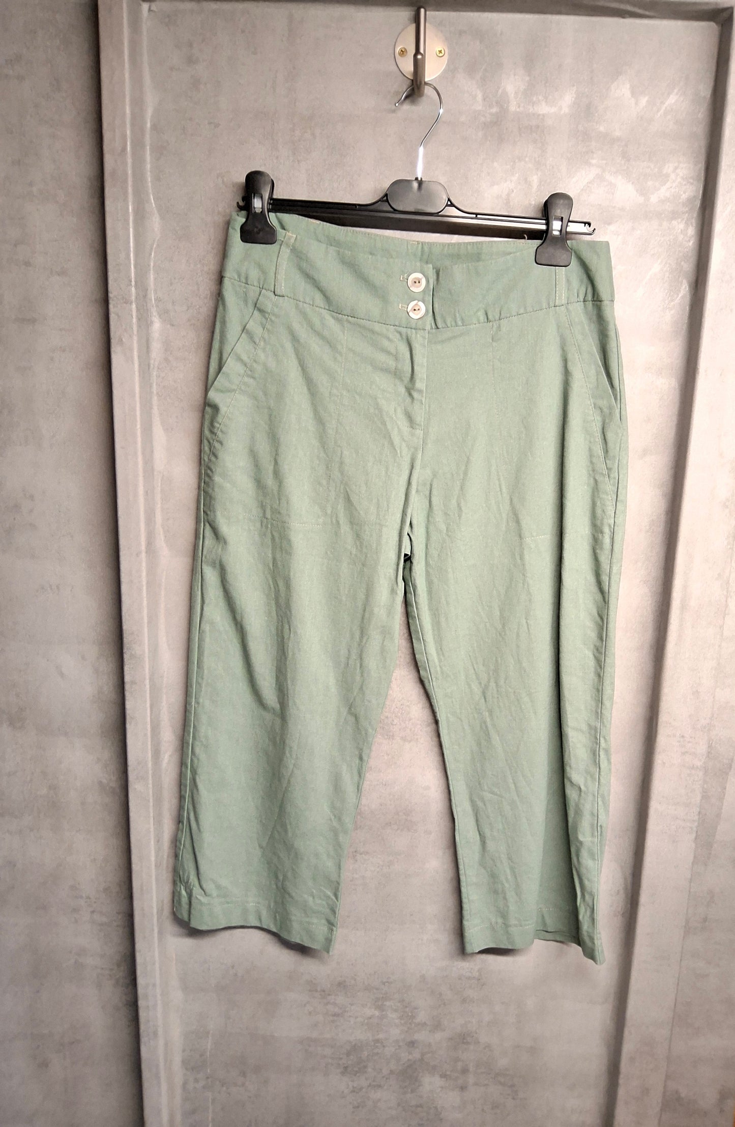 CMD Sage Green Cropped Linen Blend Trousers – Size 12