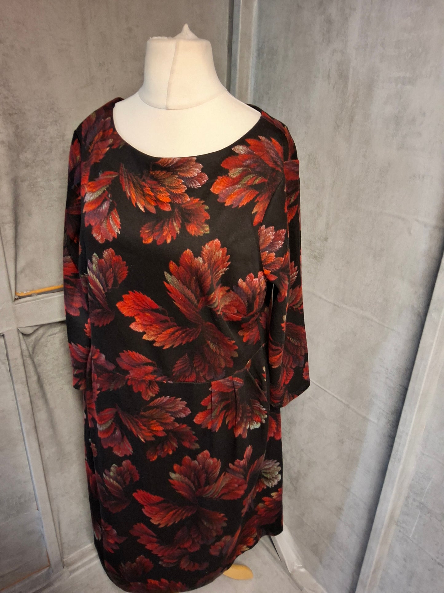 Roman Black & Red Floral Midi Dress – Long Sleeves, Pockets, Size 18 – Viscose/Polyester