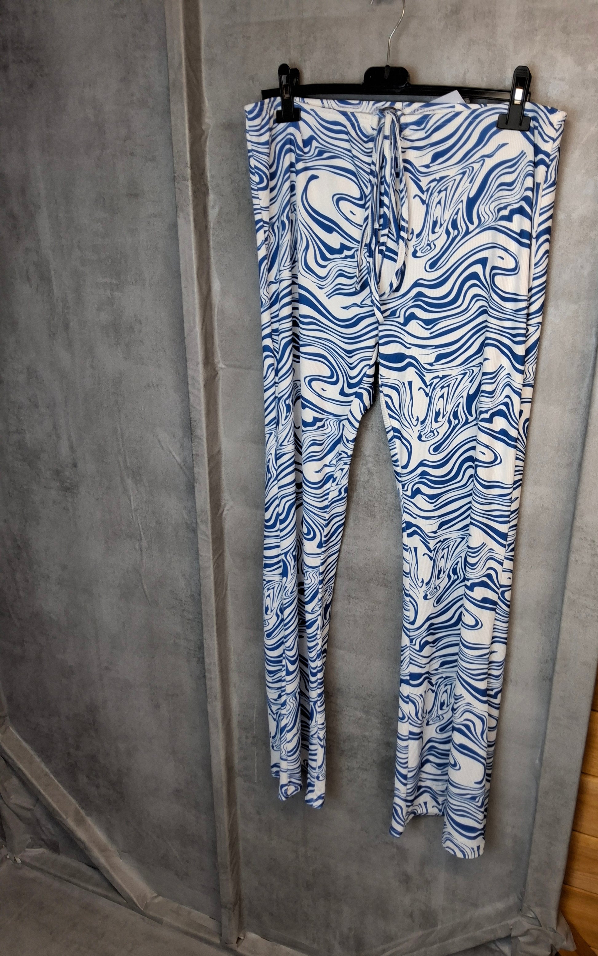 Shein Swirl Print Flares – Size XL / UK 14 | High Waist, Stretchy & Festival-Ready 🎉