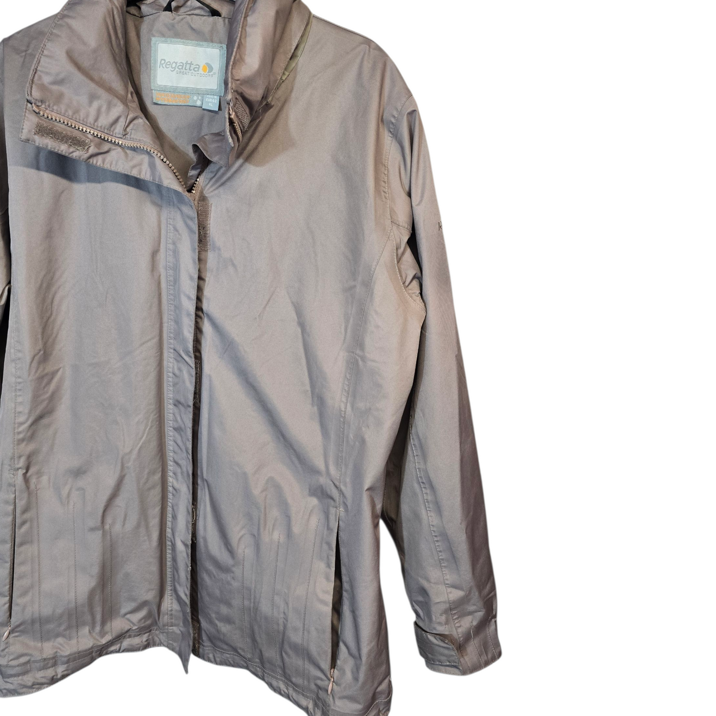 Regatta Beige Waterproof Hydrafort Jacket – Size 18 – Foldaway Hood