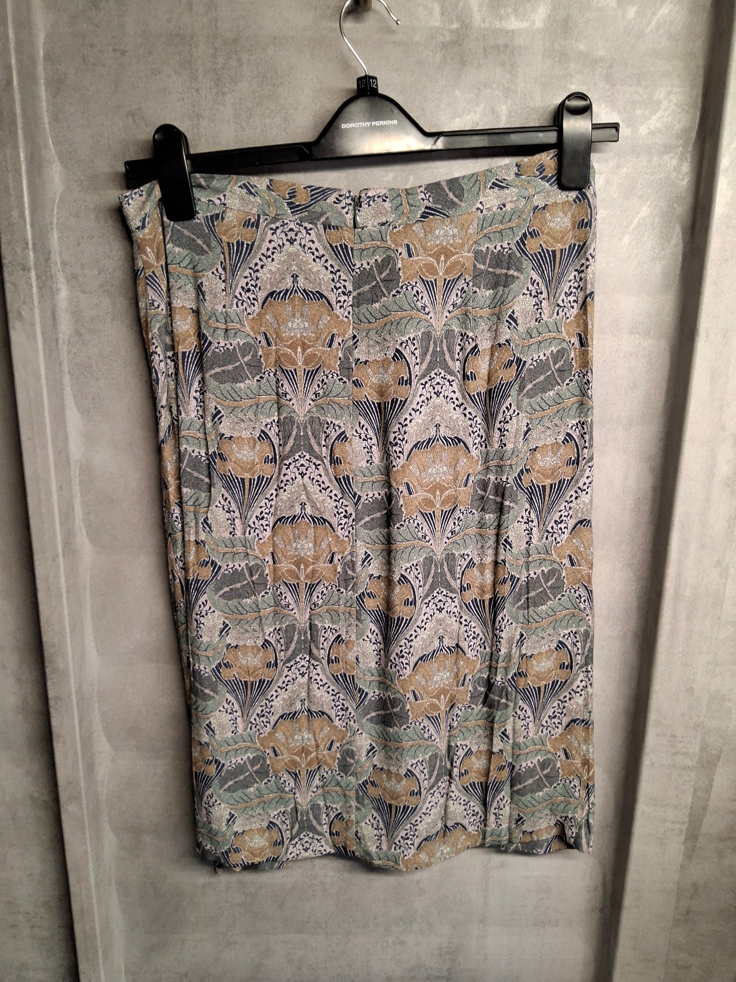 Laura Ashley Green Grey Floral Print Skirt – Size 12 – Viscose Lined