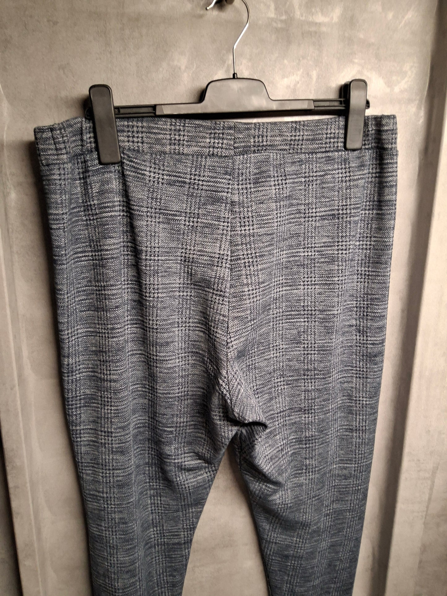 Tu Navy & Grey Checked Skinny Leg Leggings – Size 18