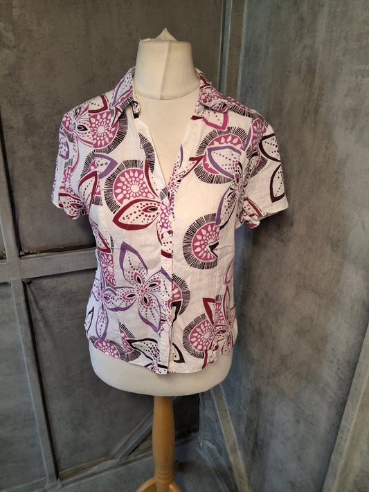 Country Casuals 100% Linen Floral Shirt – Size 12
