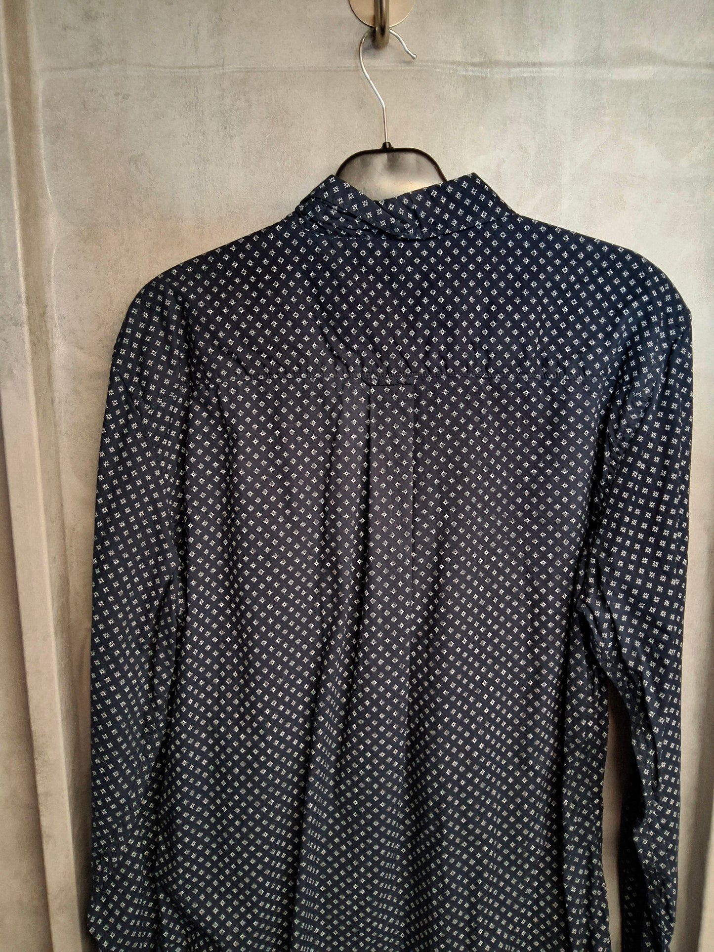 Peacocks Navy & White Patterned Slim Fit Shirt – Men’s Size L – 100% Cotton