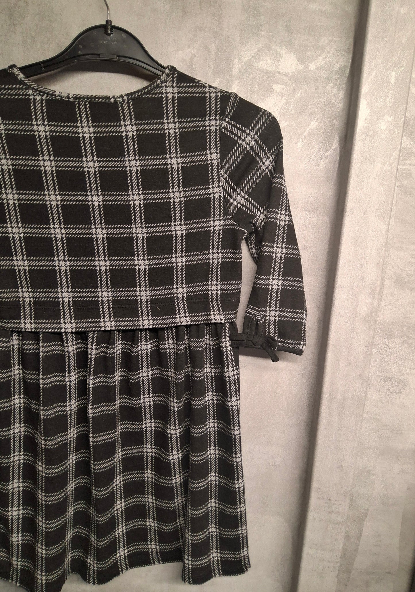 George Girls Black & Grey Checked Dress – Age 8/9 Years – Bow Sleeve Detail