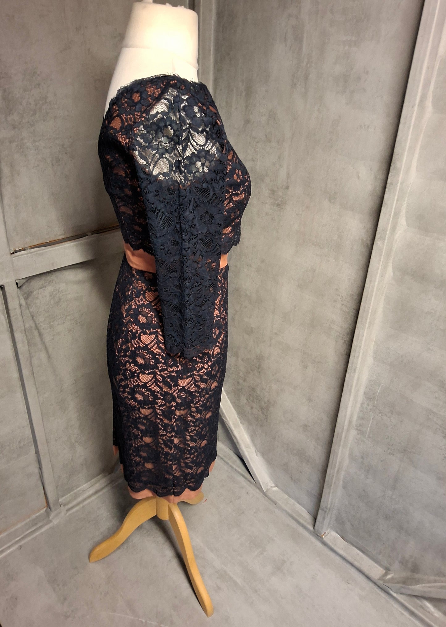 Boden Navy & Beige Lace Two-Piece Dress – UK 10 – A little bit posh, a little bit wow