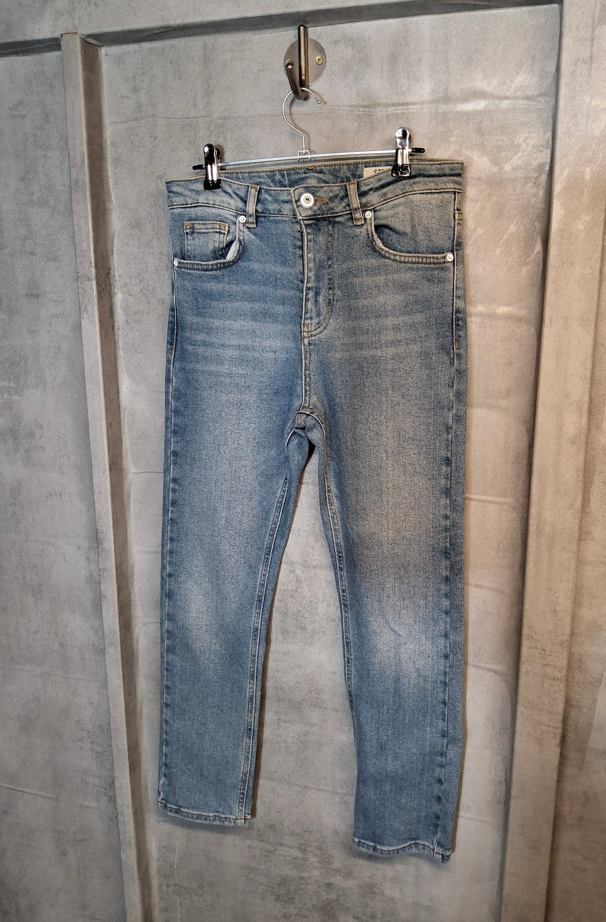 M&S Light Blue High-Waisted Straight Leg Jeans – Size 10 Regular