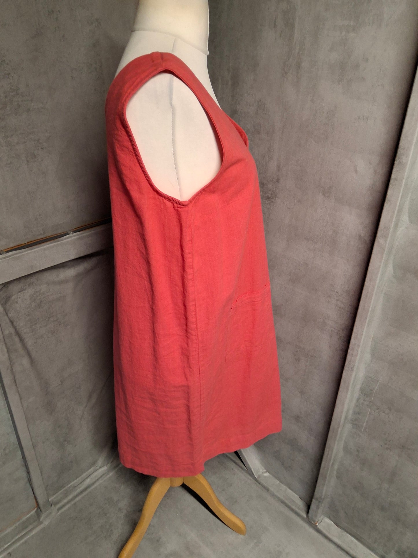 Amara Reya Coral Linen Blend Dress – Size 16 – Pockets, People!