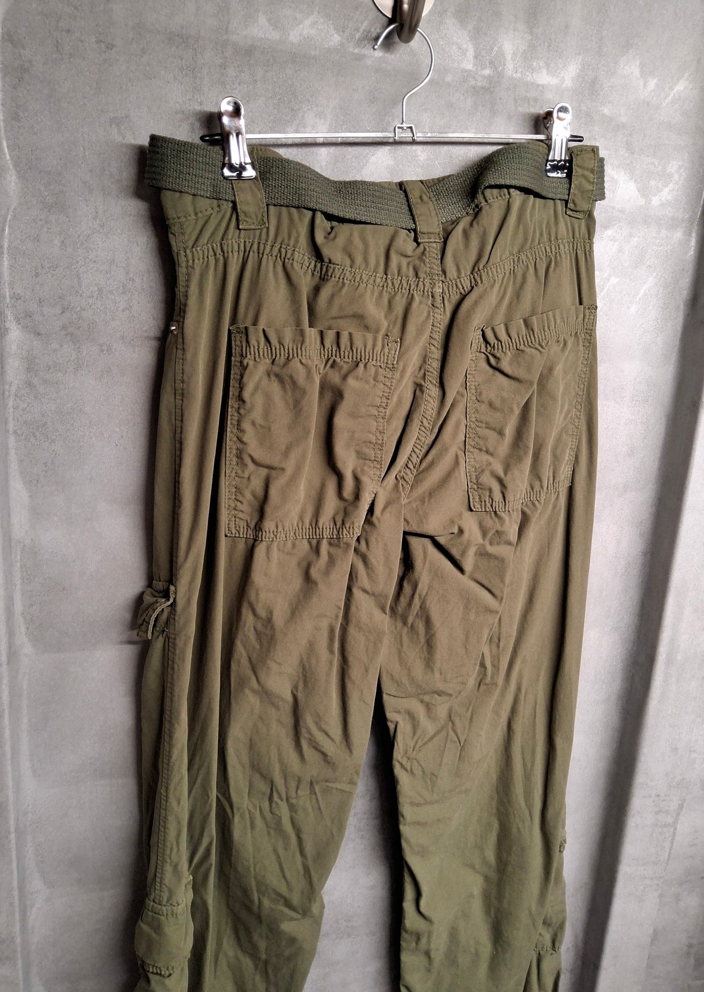 Bershka Khaki Cargo Trousers with Belt | Size 6 | 100% Cotton