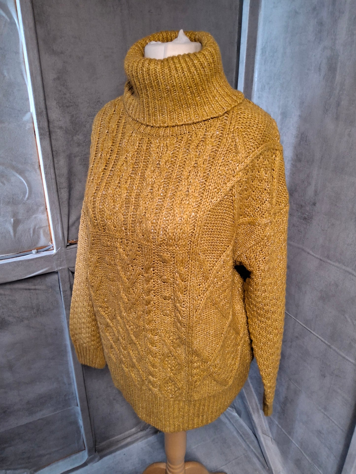 F&F Mustard Yellow Oversized Chunky Knit Turtleneck Jumper – Size 8